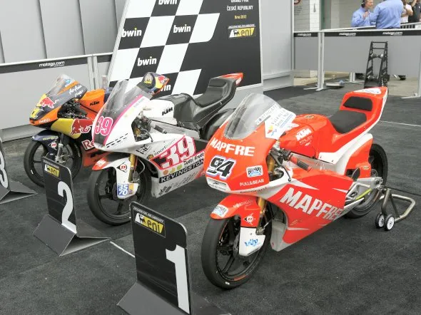 ktm moto3 post brno 2