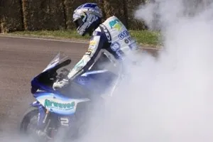 leon camier british superbike thruxton 2009