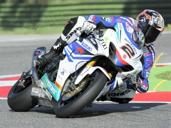 leon camier imola crescent fixi suzuki