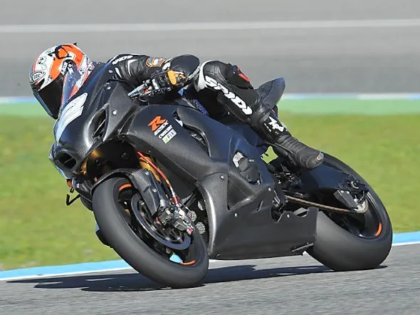 leon camier jerez test suzuki crescent 2013