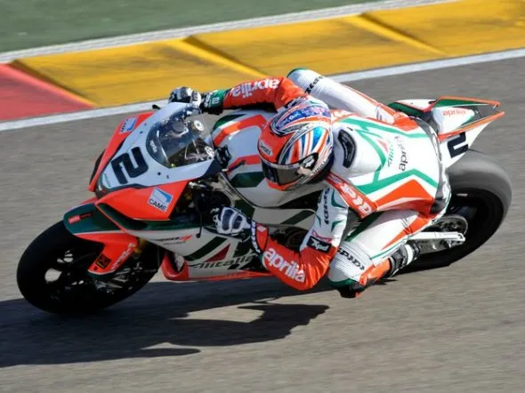 leon camier test motorland aragon