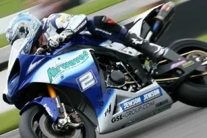leon camier win race1 bsb donington park