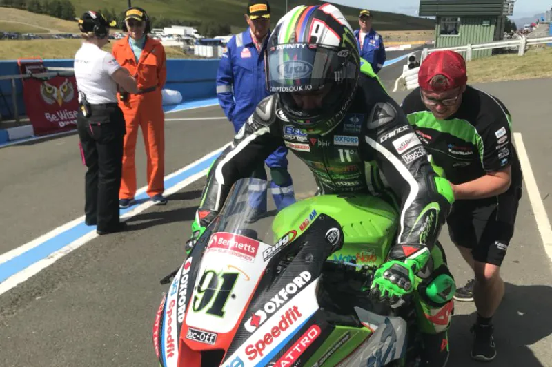 leon haslam knockhill fp1 2018