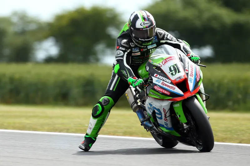 leon haslam race1 snetterton