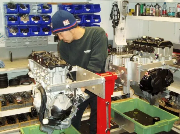 leoncamier crescent yoshi 2