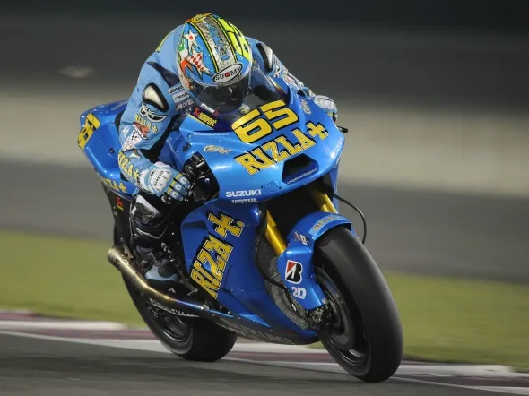 loriscapirossiday2losail