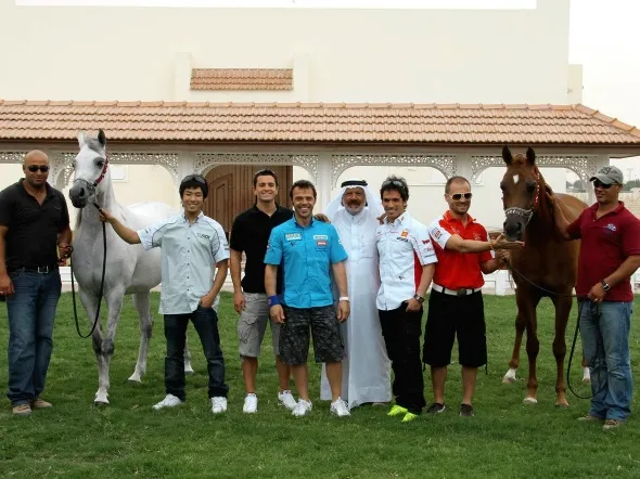 losail riders relax motogp