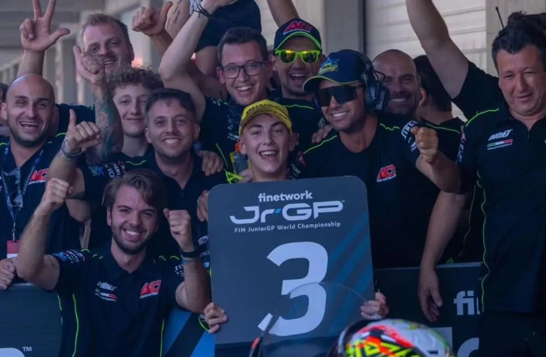 lunetta podio juniorgp moto3 portimao