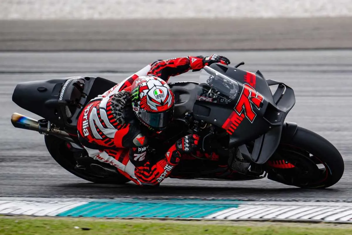 marco bezzecchi aprilia motogp 1