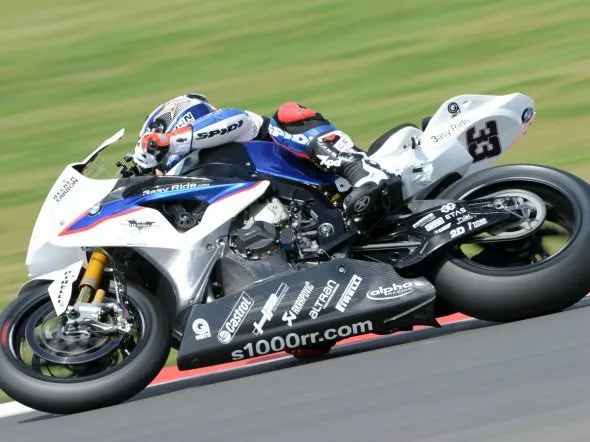 marco melandri bmw 2012 silverstone