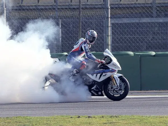marco melandri bmw dtm 2012 2