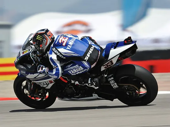 marco melandri miller races 2011