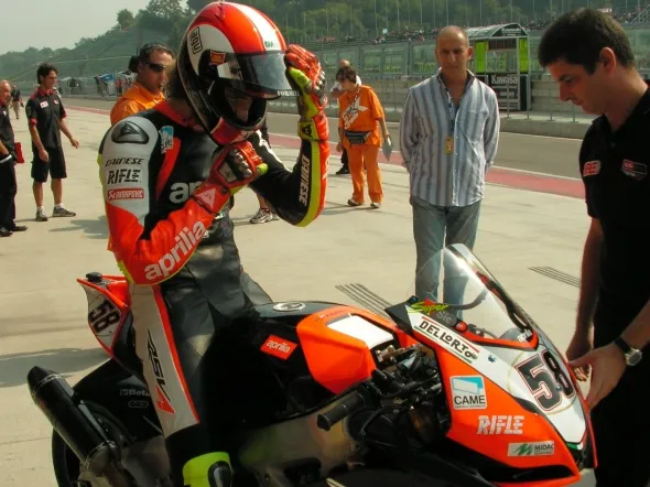 marco simoncelli box aprilia imola