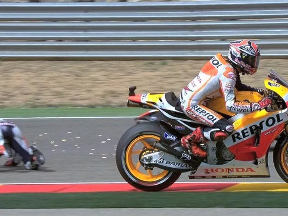 marquez pedrosa crash