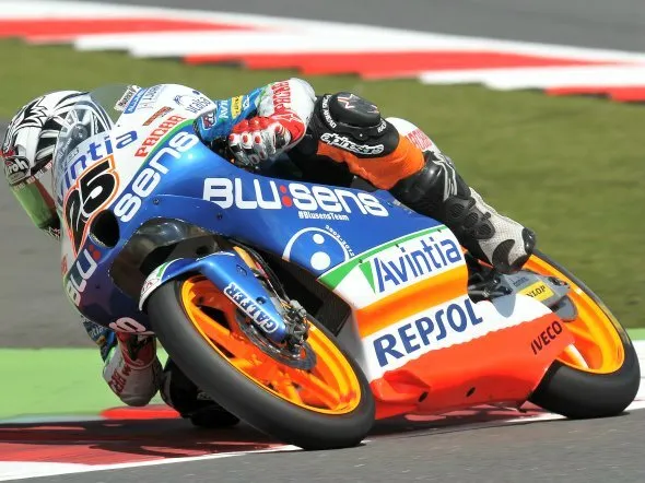 maverick vinales gara silverstone 2012