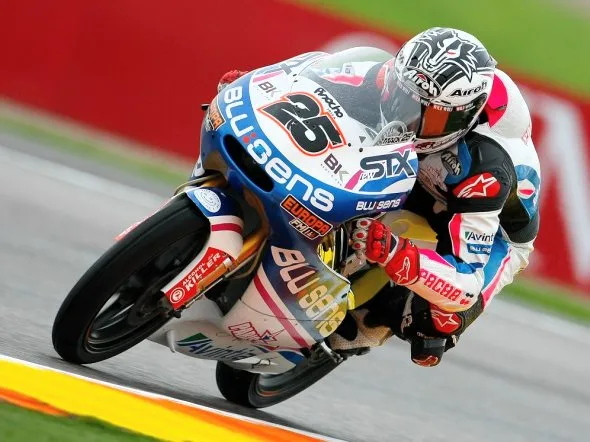 maverick vinales warmup valencia 2011