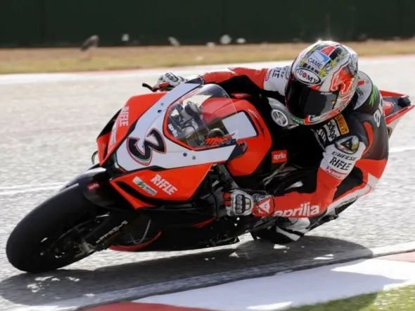 max biaggi aprilia rsv4 superbike kyalami