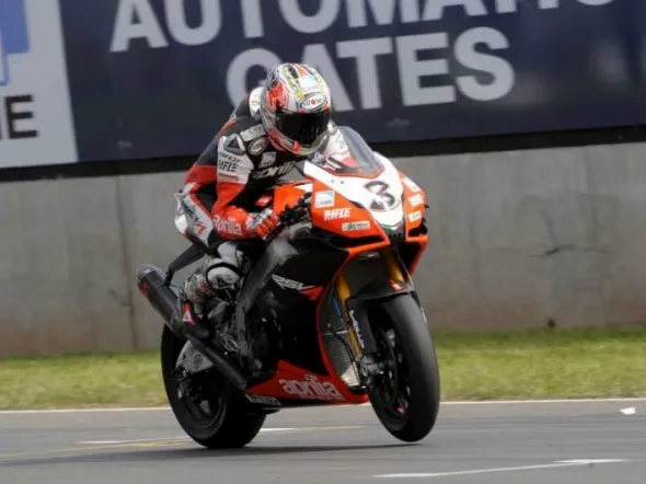 max biaggi donington park action