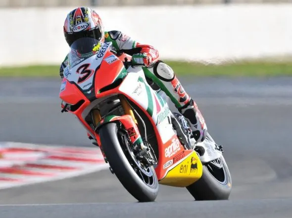 max biaggi magnycours venerdi 2010