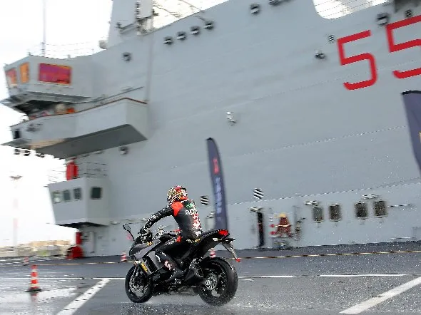 max biaggi pirelli angel gt 2