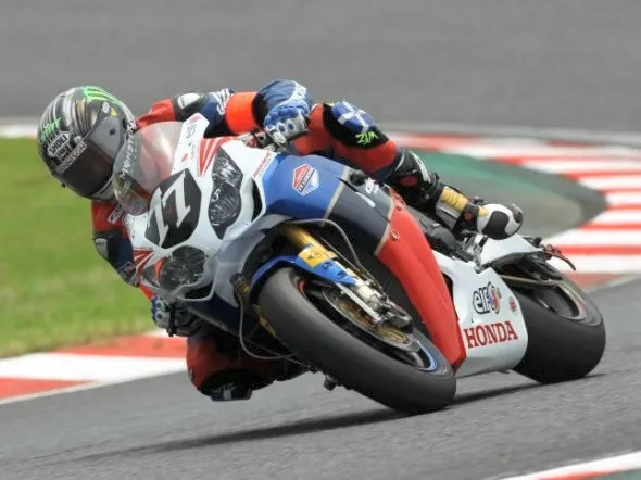mcguinness 8h suzuka 2011