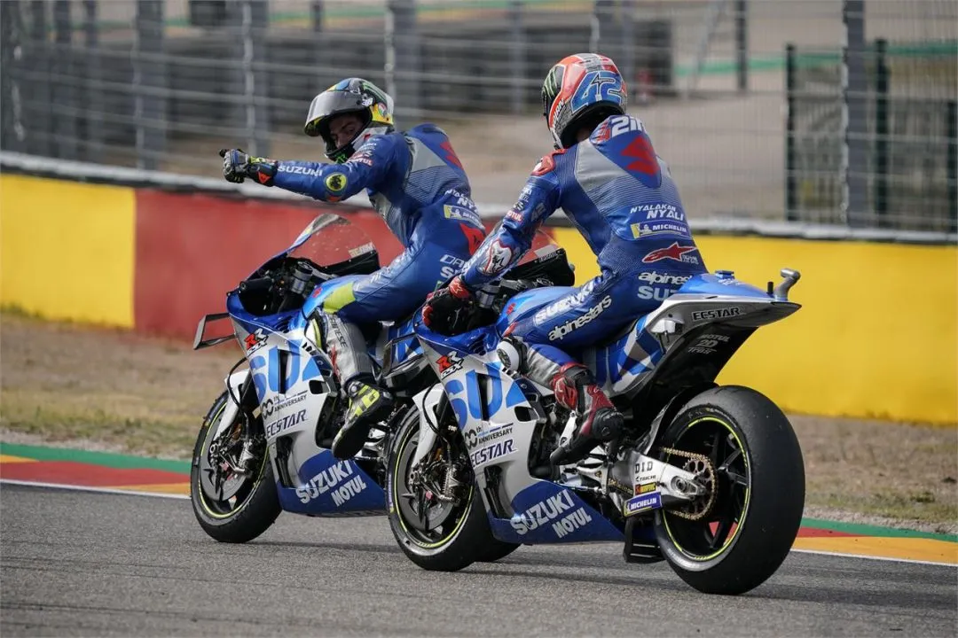 mgp12rinsmirr6 e1604503843439