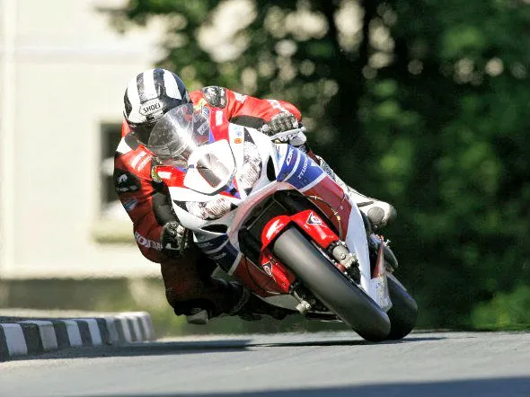 michael dunlop iomtt tourist trophy 2013