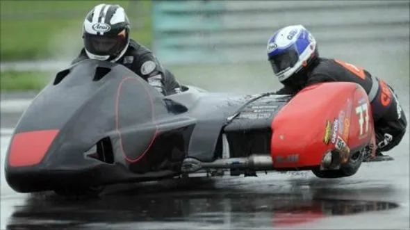 michael dunlop sidecar 2