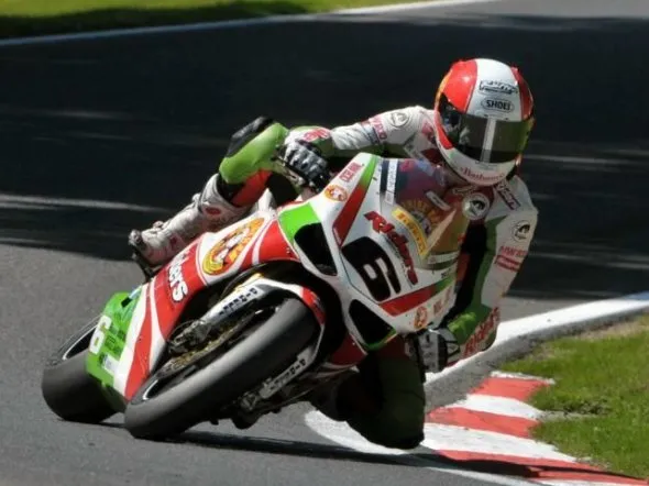 michael rutter bsb ducati cadwell