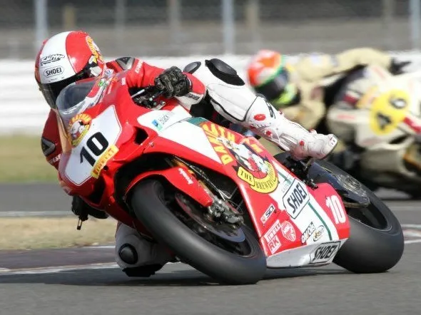 michael rutter silverstone bsb 09 ducati