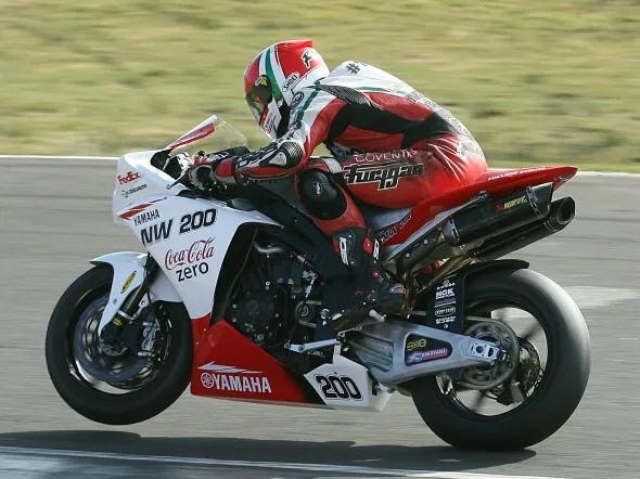 michael rutter testing knockhill robmac yamaha