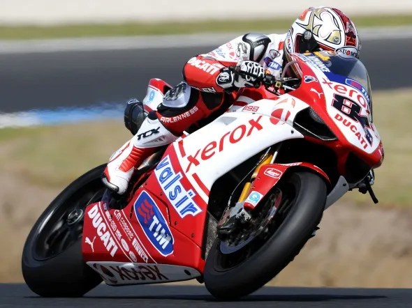 michel fabrizio leader superbike test