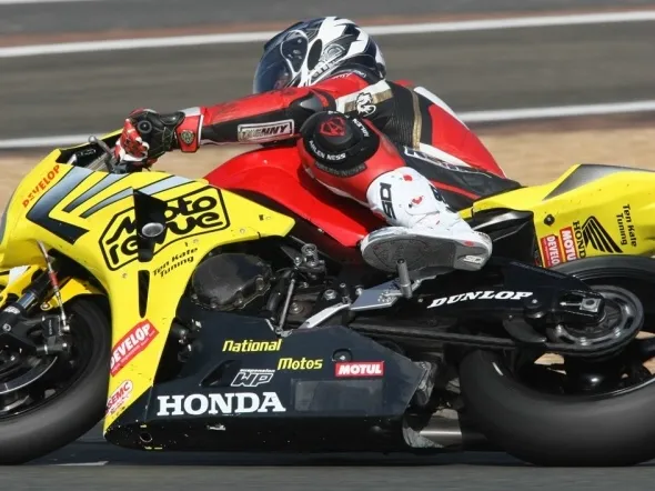 mickael pichon test lemans honda moto revue