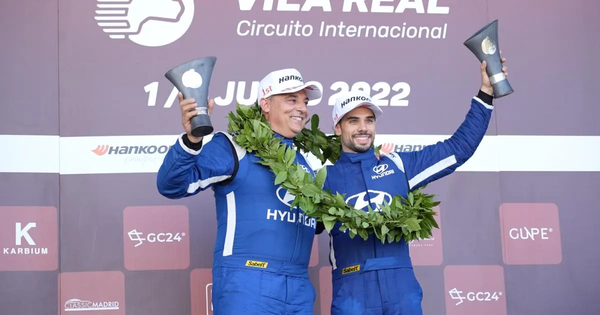miguel oliveira with double triumph in vila real