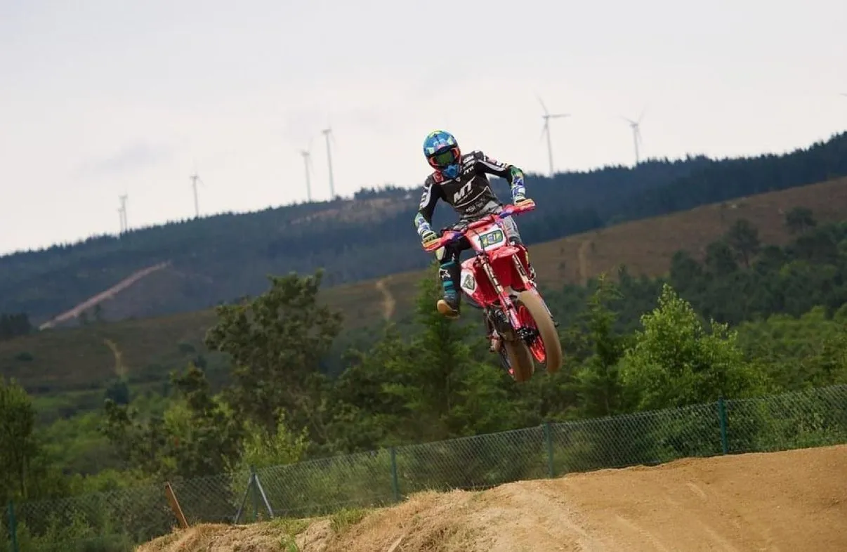 moreira moto3 supermoto