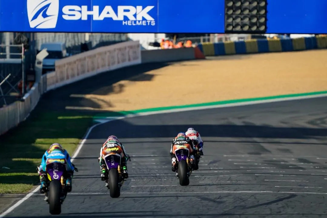 motoe e1612437393332