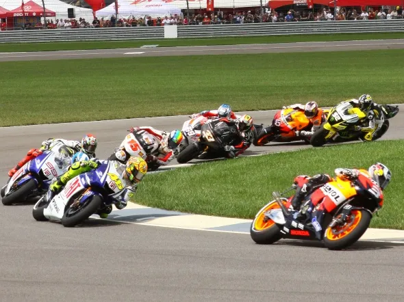 motogp battle indianapolis