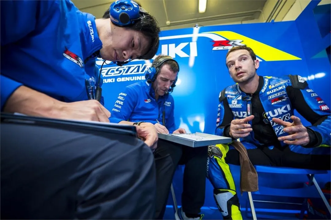 motogp guintoli e1594546149446