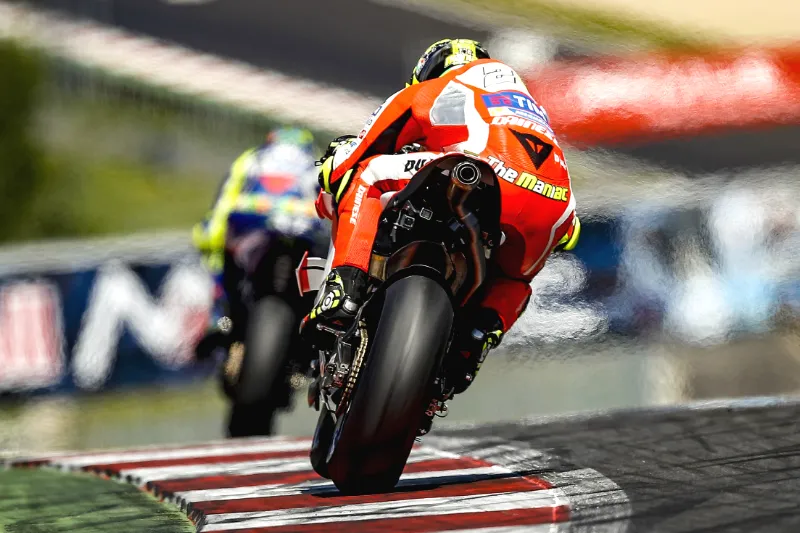 motogp rossi iannone spielberg
