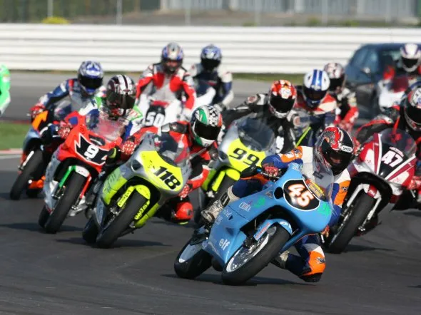 mototemporada action