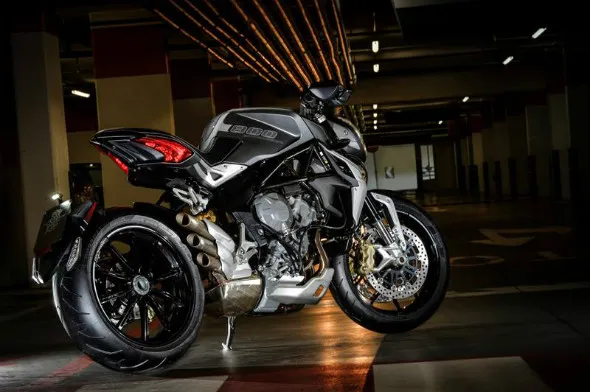 mv agusta brutale 800 dragster 2