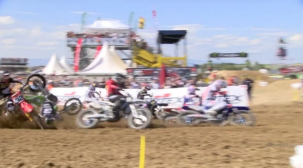 mxgp crash spagna qualifying race