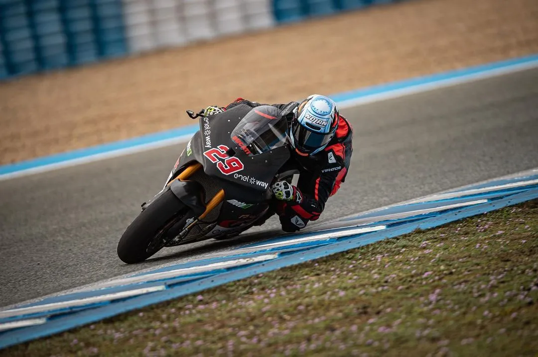 nicholas spinelli ducati motoe