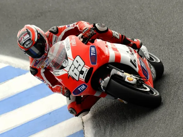 nicky hayden friday lagunaseca 2011