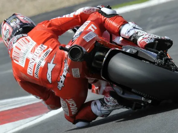 nicky hayden motogp silverstone gara