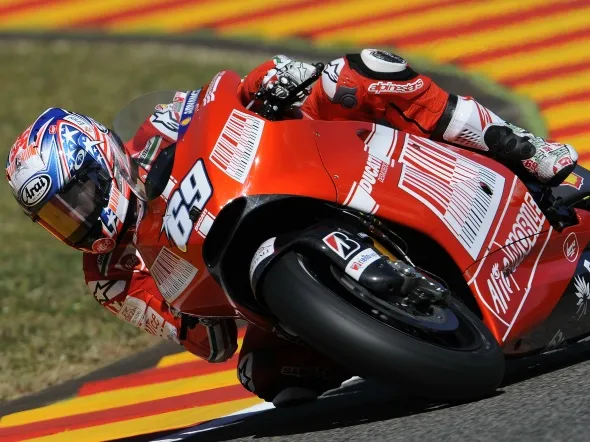 nicky hayden mugello ducati desmosedici