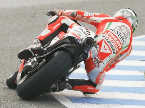 nicky hayden test jerez rain 2