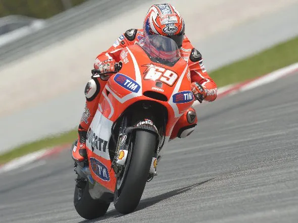 nicky hayden test sepang 2013