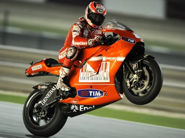 nickyhayden losailwheeling 2010
