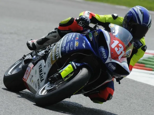 patrizio valsecchi rcgm yamaha superstock
